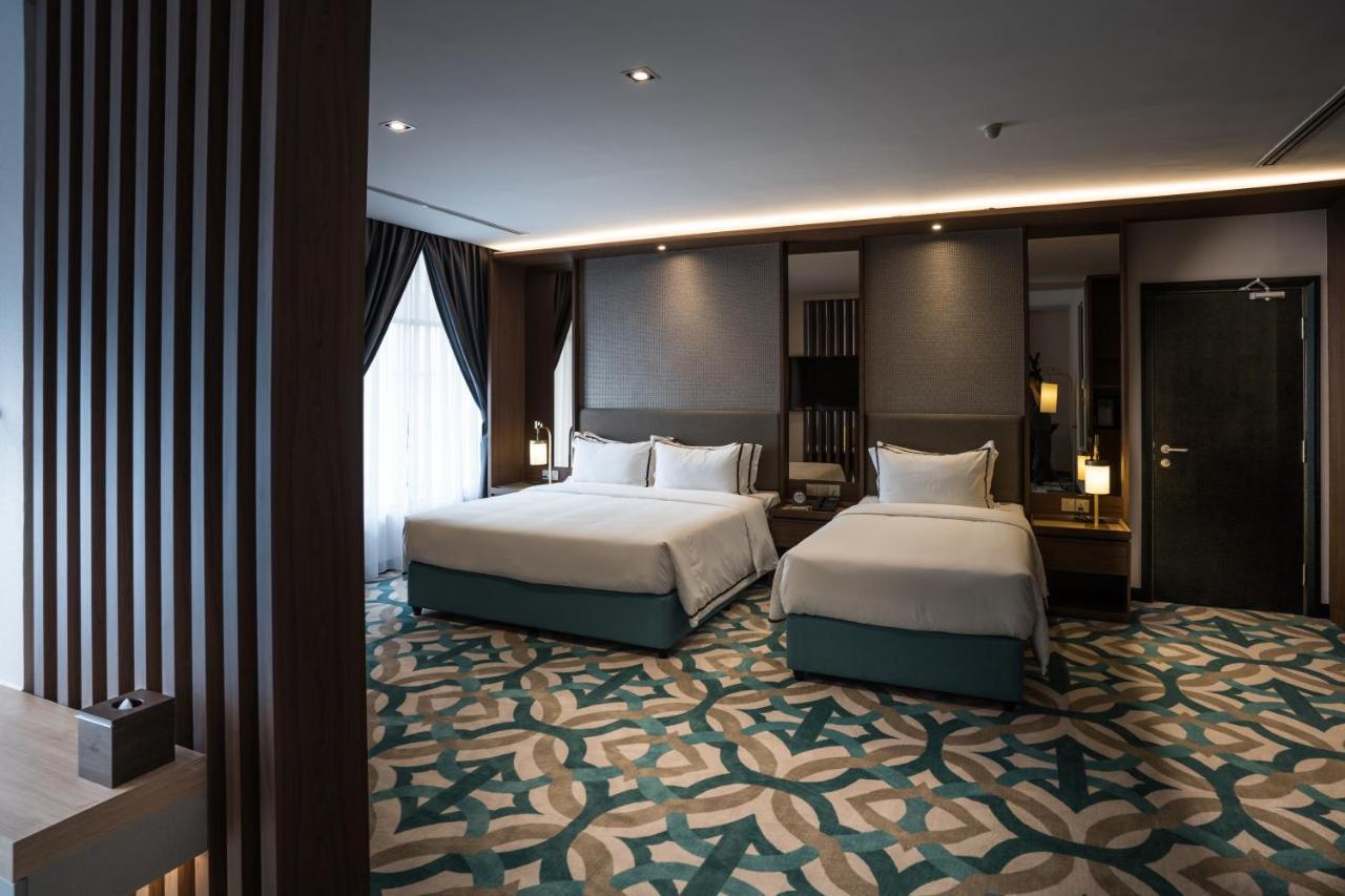 Christee Suites Hotel Malacca Exterior foto
